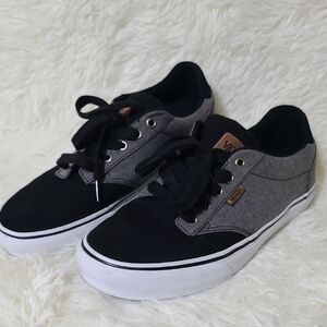 VANS Deluxe Comfort Men's Black and Gray‎ Lace-Up Sneakers - Size 8.5